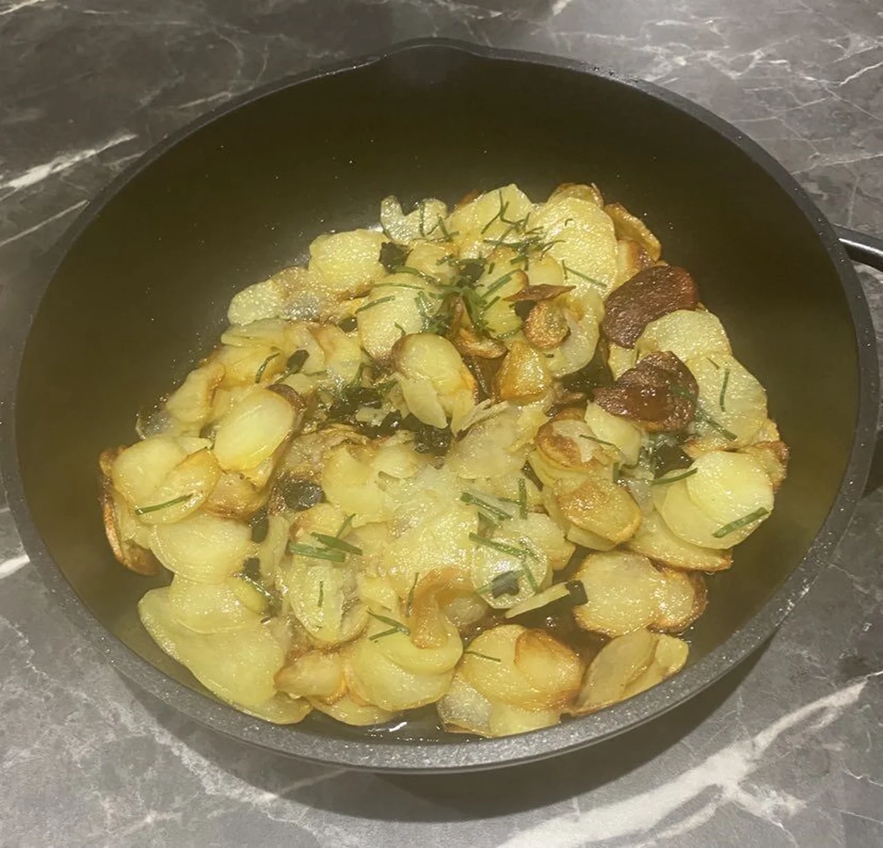 Pommes de terre sarladaises à l'ail noir