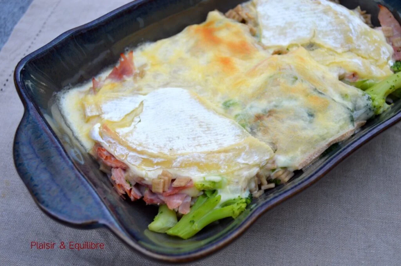 Gratin de crozets au jambon, brocolis et reblochon