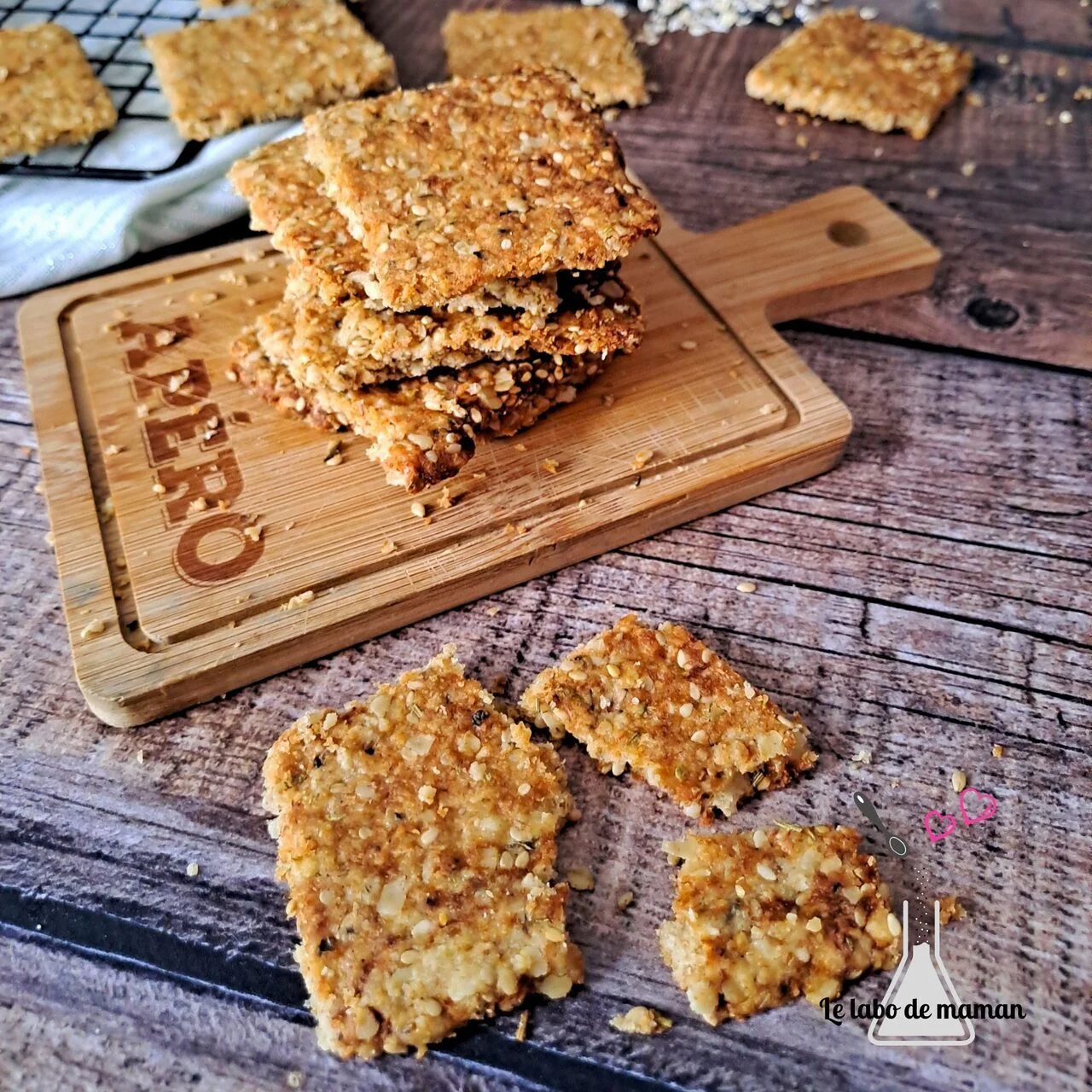 Biscuits apéritifs avoine, parmesan et sésame