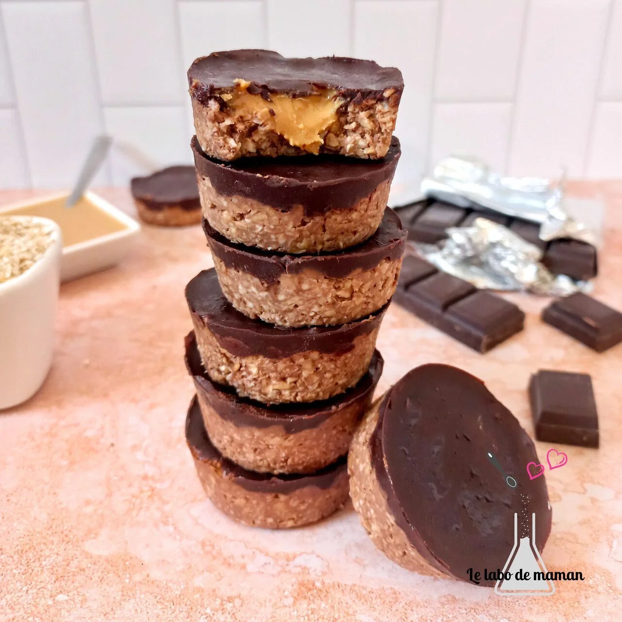 Encas sain avoine, beurre de cacahuètes et chocolat