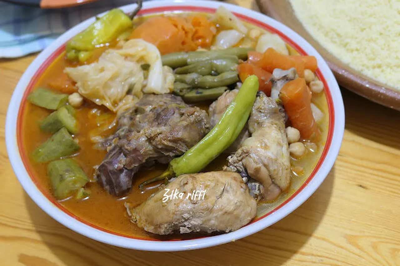Bouillon pour couscous, veau, poulet et légumes