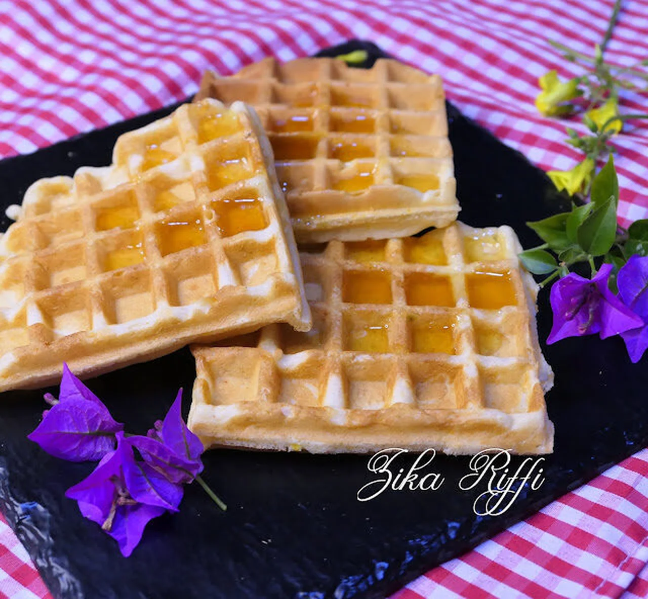 Gaufres au lait en poudre et miel