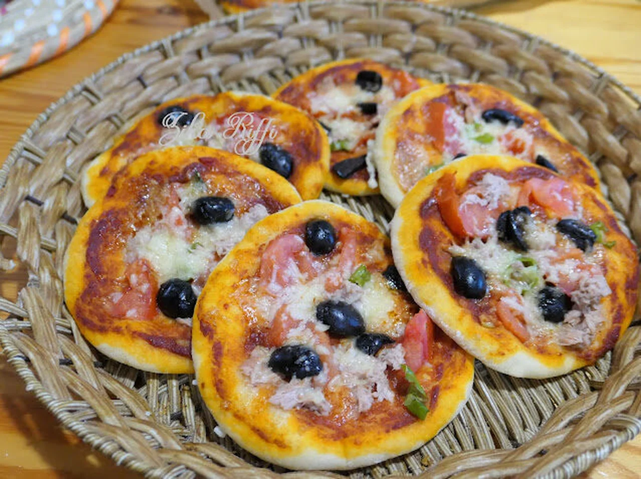 Mini pizza au thon et parmesan