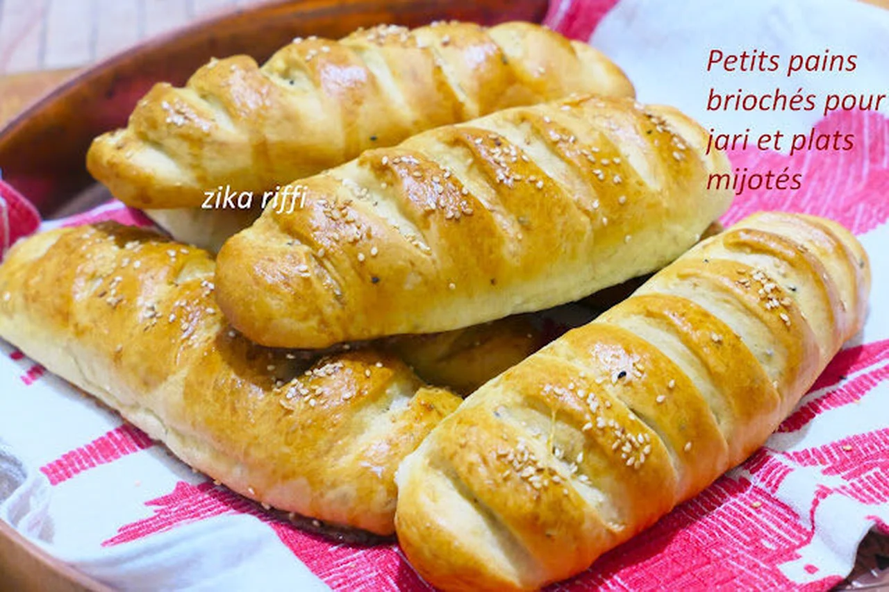 Petits pains briochés moelleux maison à l'huile