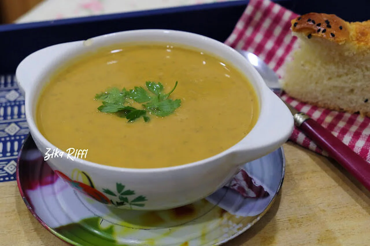 Soupe à la courge longue musquée