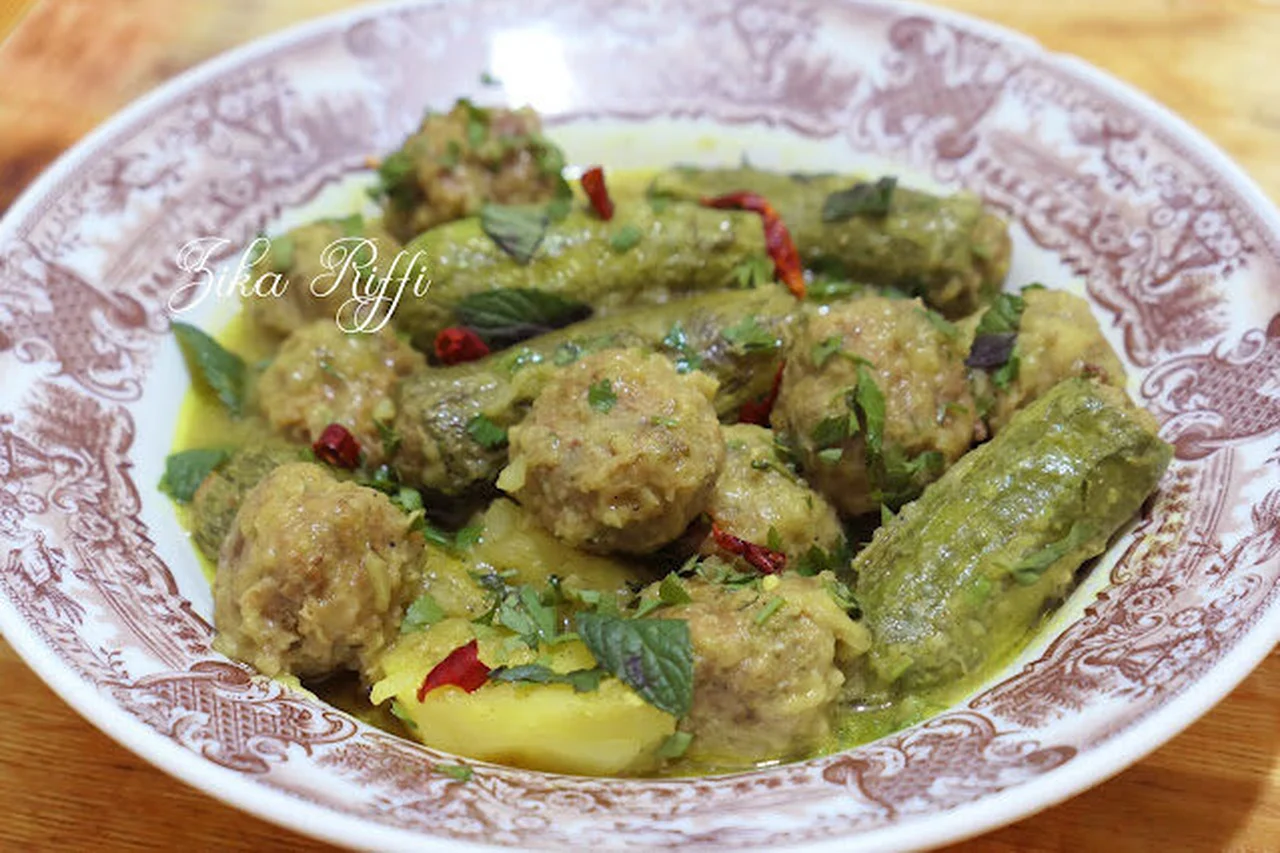 Tajine de courgettes farcies et boulettes frites