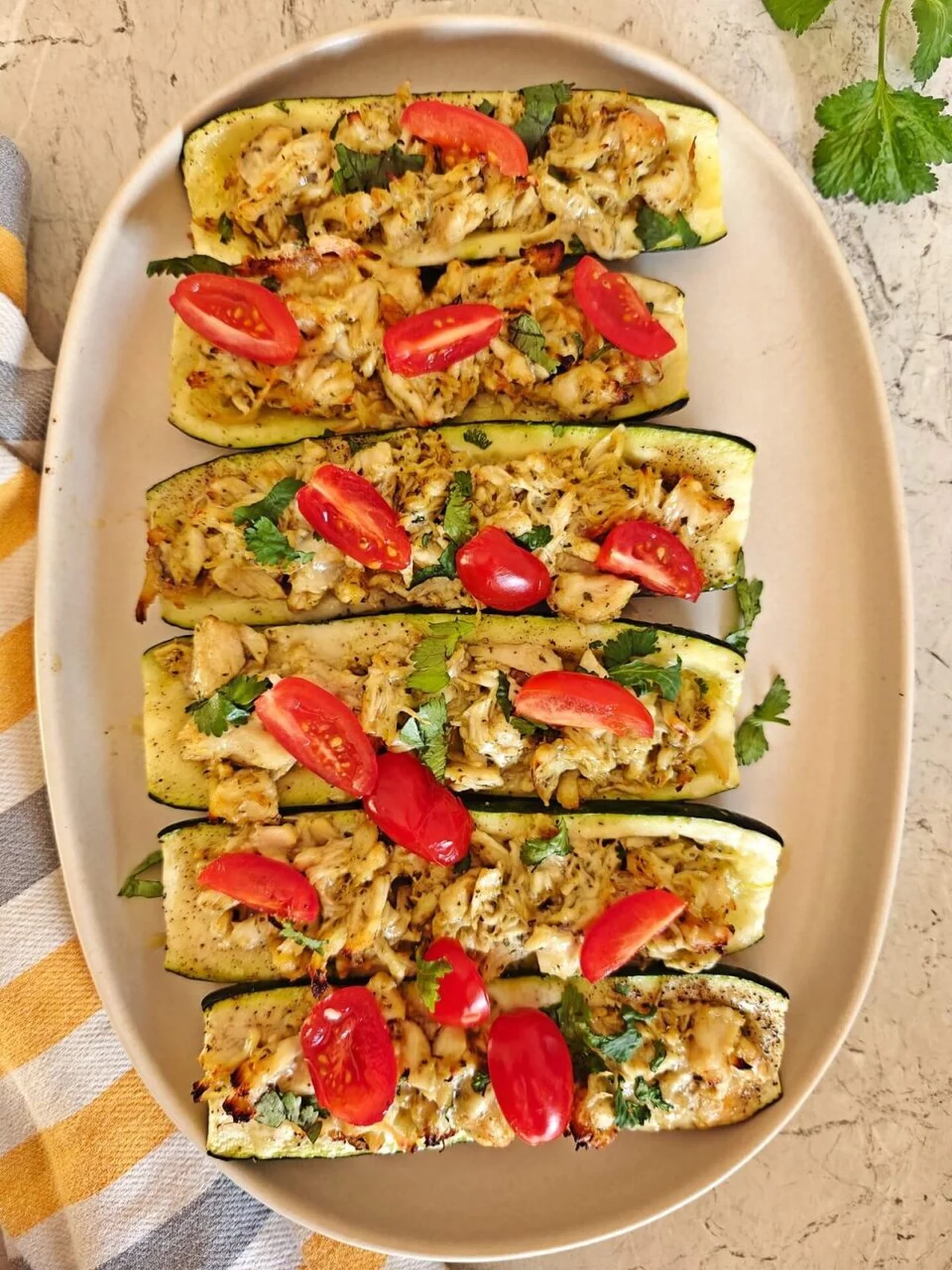 Courgettes farcies au poulet