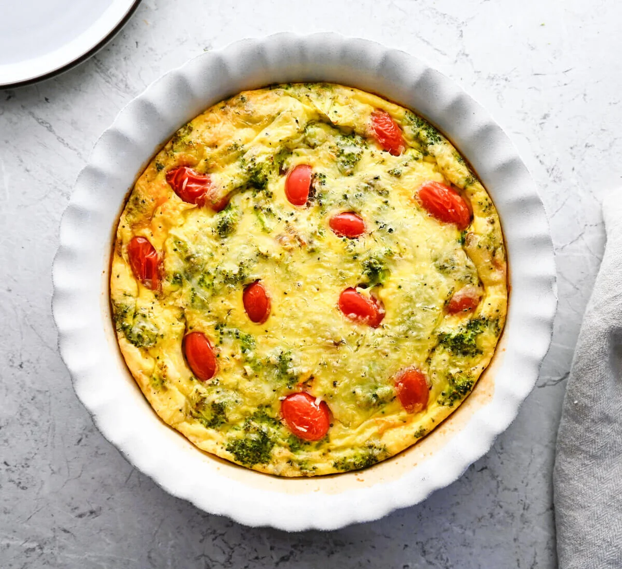 Quiche sans pâte brocolis tomates