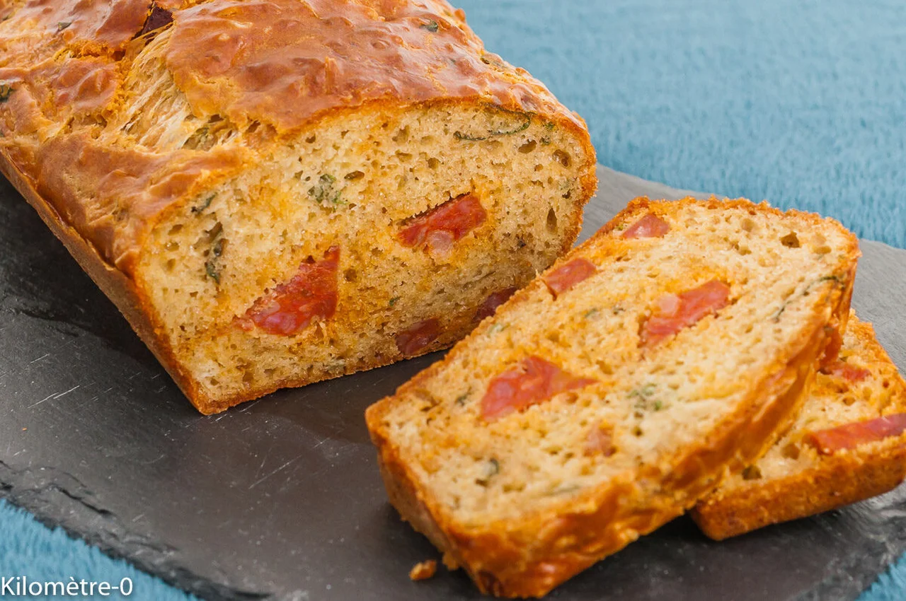 Cake salé chorizo, fromage et menthe