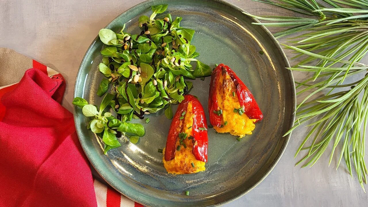 Poivrons rouges pointus farcis de polenta