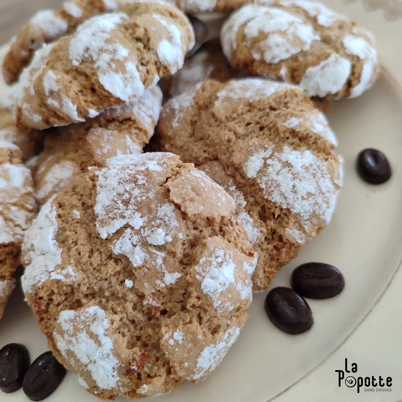 Amaretti au café
