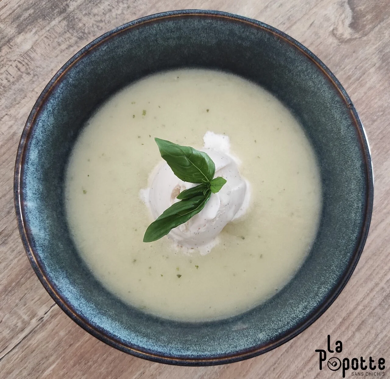 Gaspacho d'ananas basilic