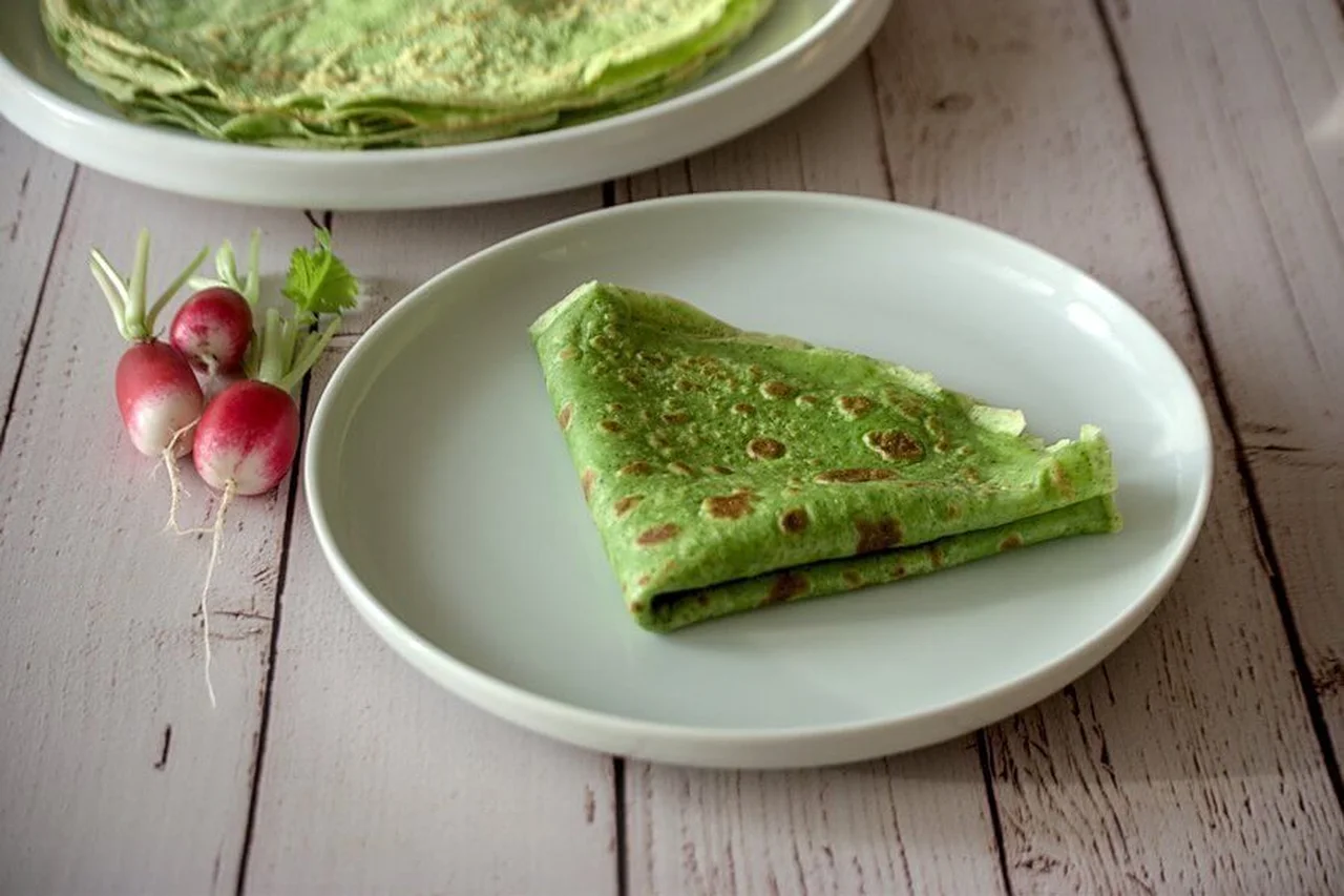 Crêpes aux fanes de radis