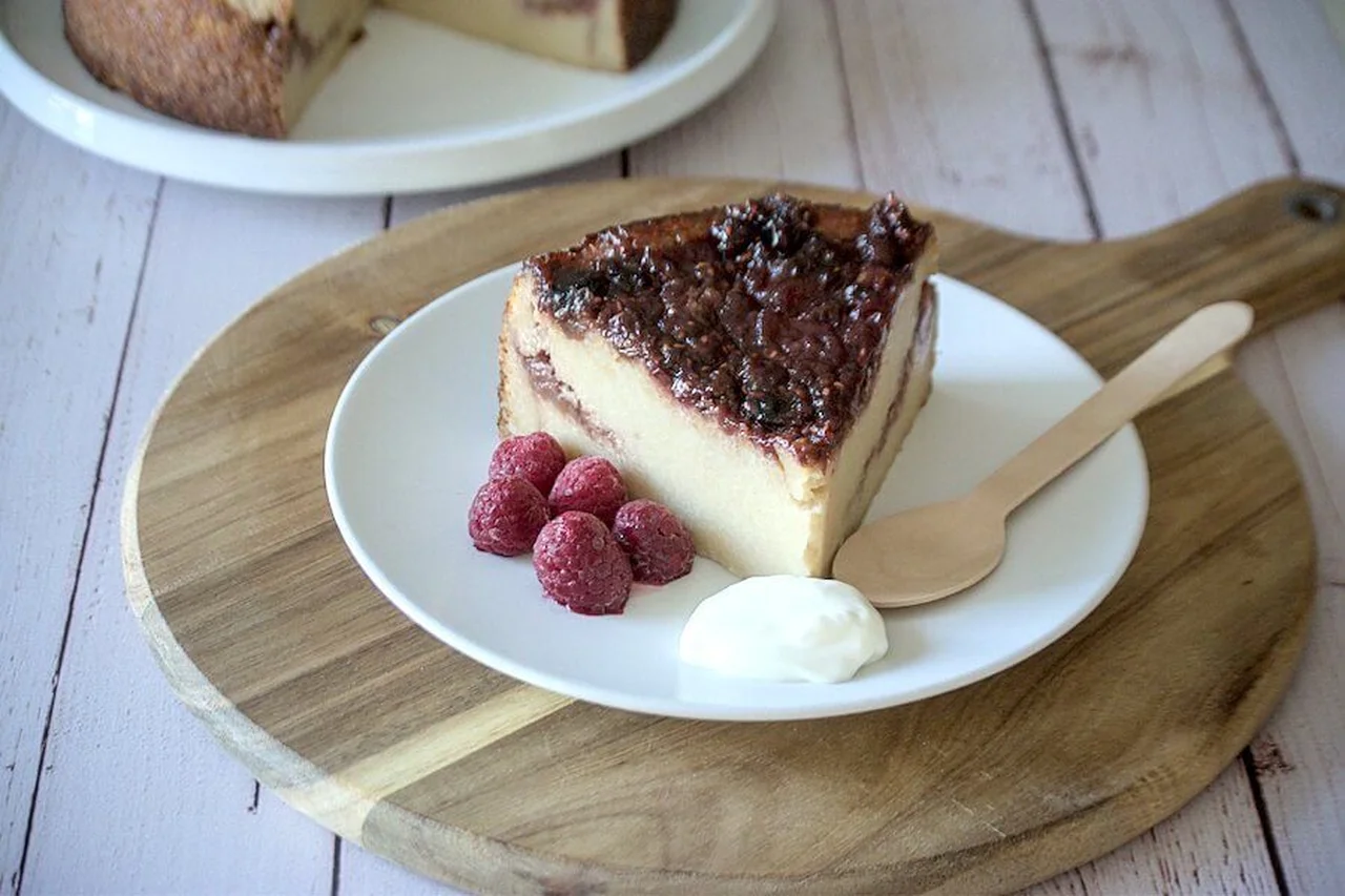 Gâteau de semoule à la compotée de fruits