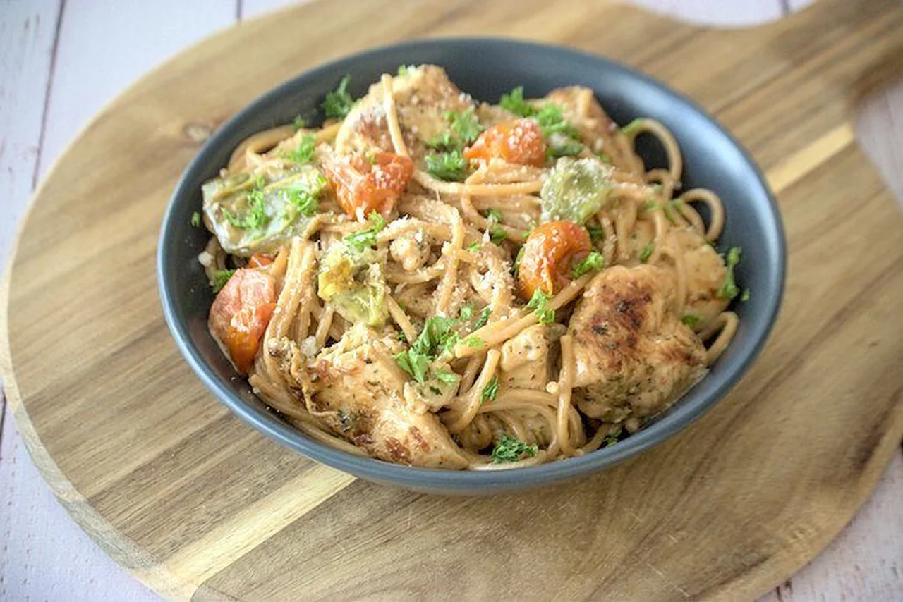 Pâtes crémeuses au poulet mariné thym et citron