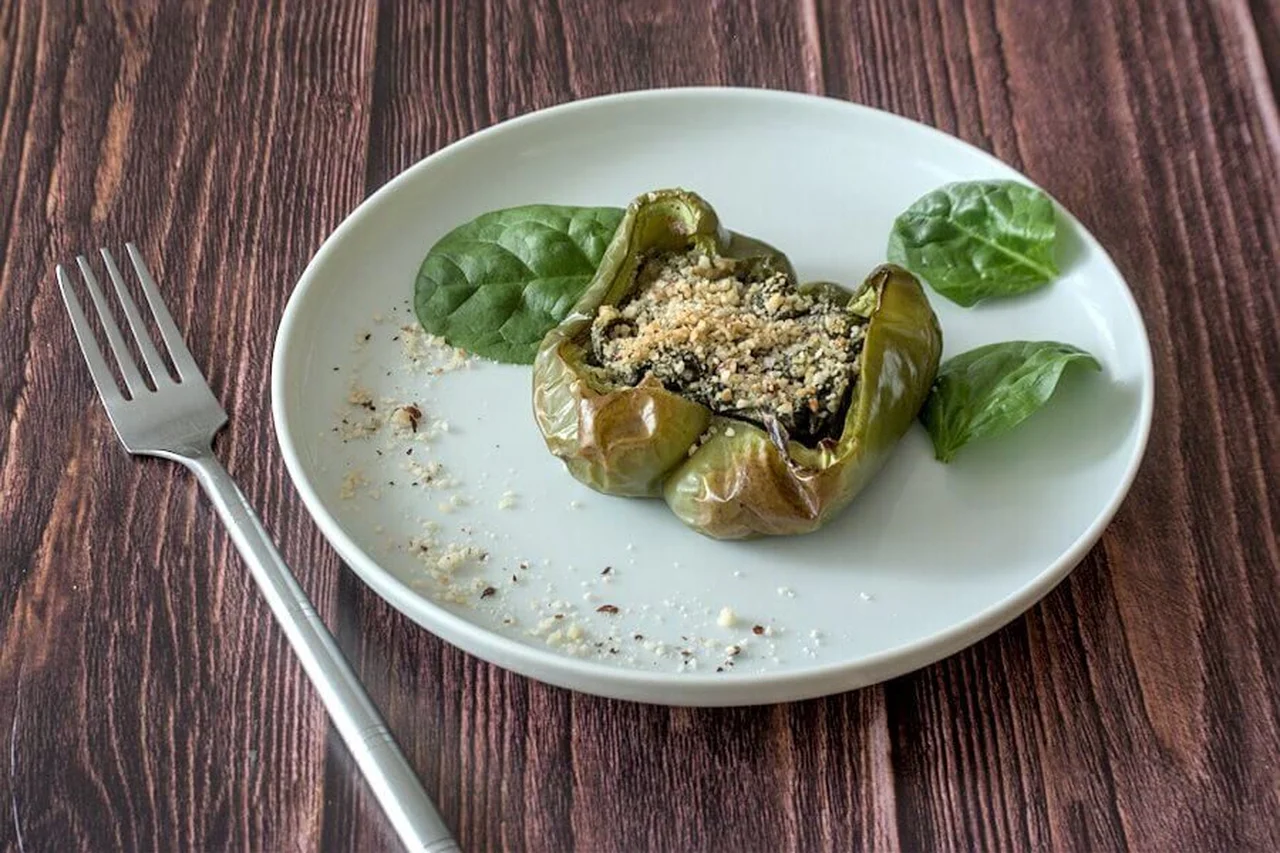 Poivrons farcis aux épinards et au tahini
