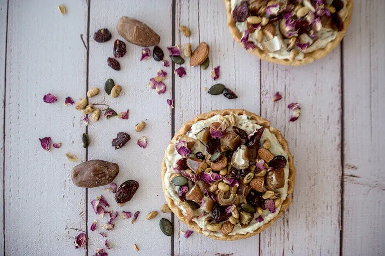 Tartelette aux éclats de fruits secs