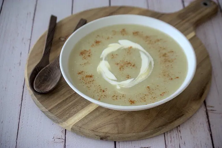 Velouté crémeux aux pieds de Brocoli