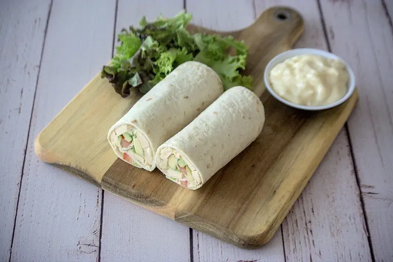 Wraps au poulet et à l'avocat