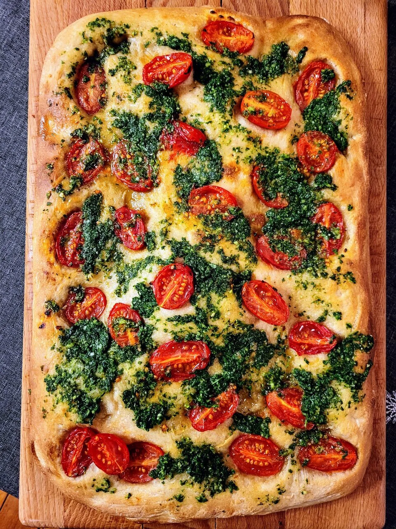 Focaccia au levain, épeautre complet à la persillade