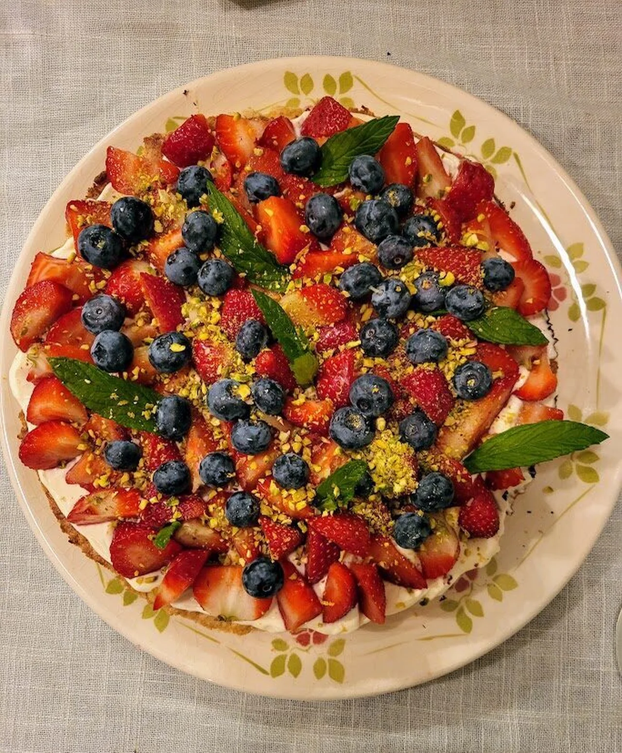 Tarte aux fraises, myrtilles, crème au mascarpone