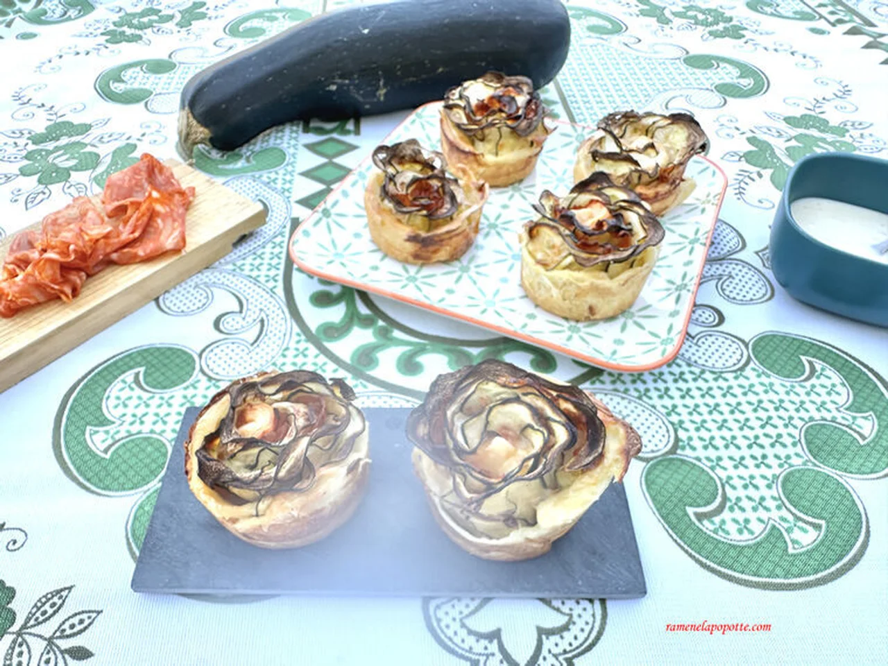Roses de courgette, cancoillotte et chorizo