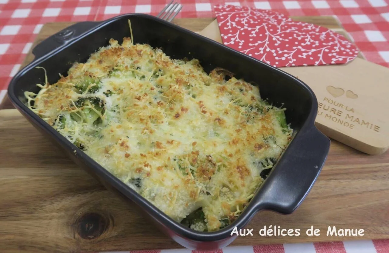 Gratin de pâtes brocoli poulet à la béchamel