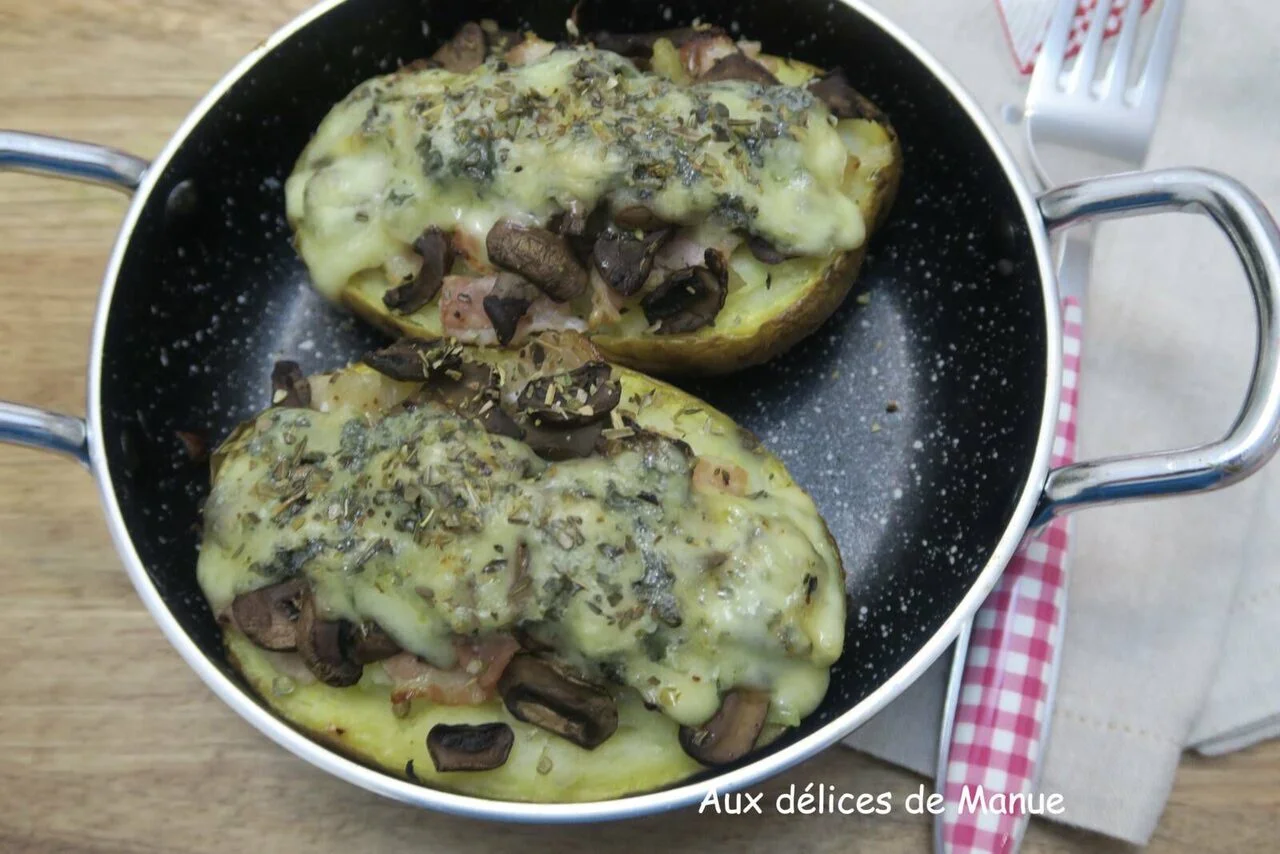 Pommes de terre au four gratinées champignons et lardons