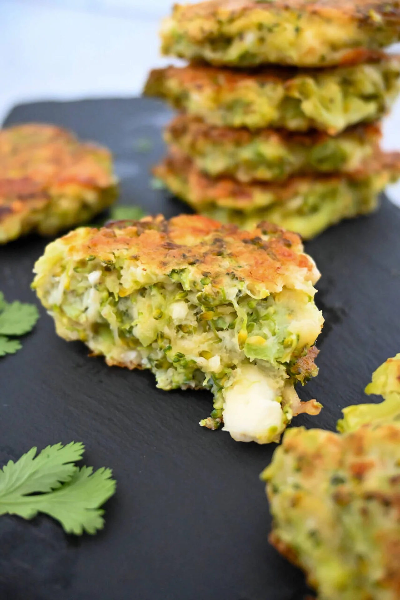 Galettes fondantes au brocoli et à la feta