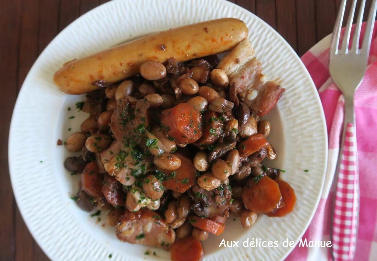 Haricots coco aux carottes et knacks au vin rouge