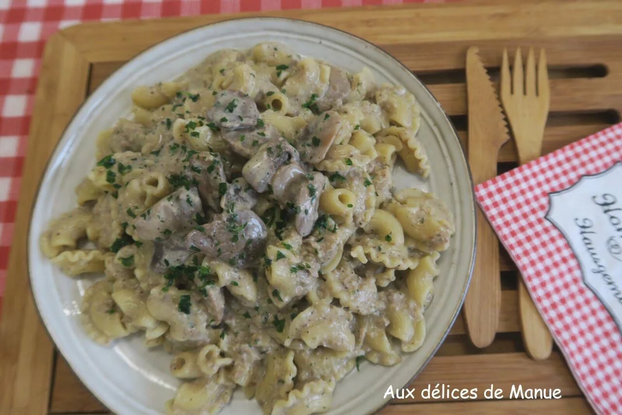 Pâtes à la crème de champignons au parmesan
