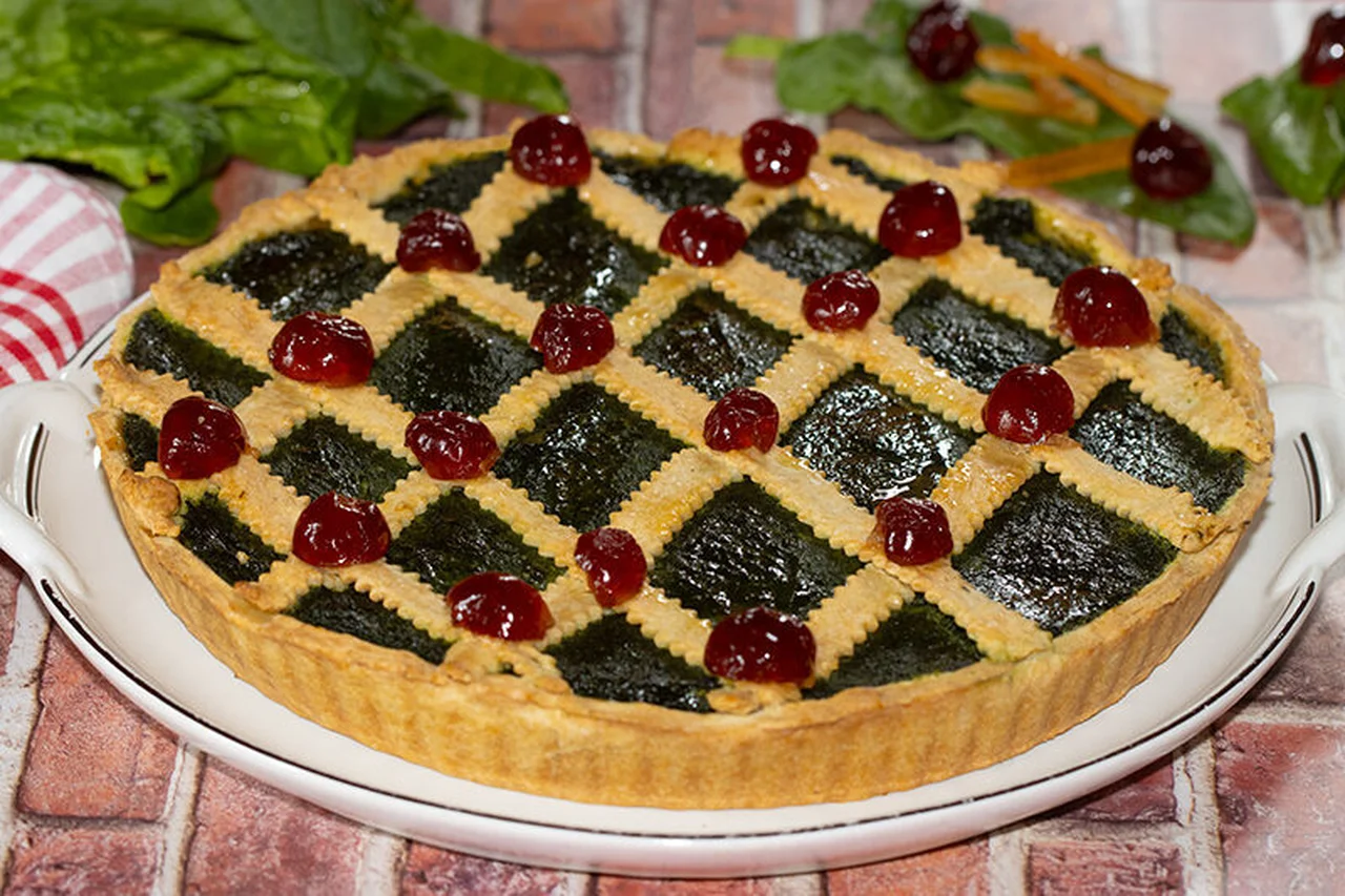 Tarte aux épinards sucrée aux fruits confits