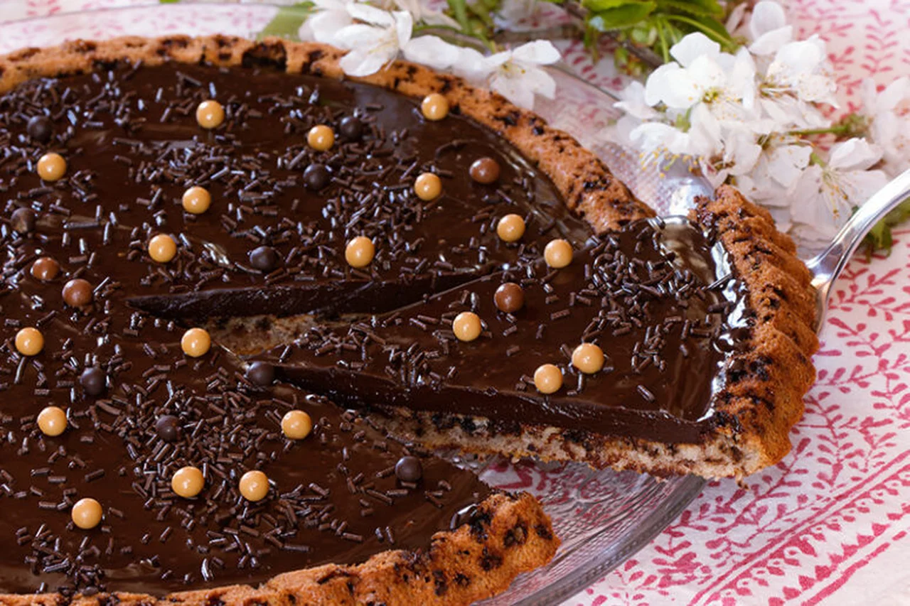 Tarte financière tigrée au chocolat