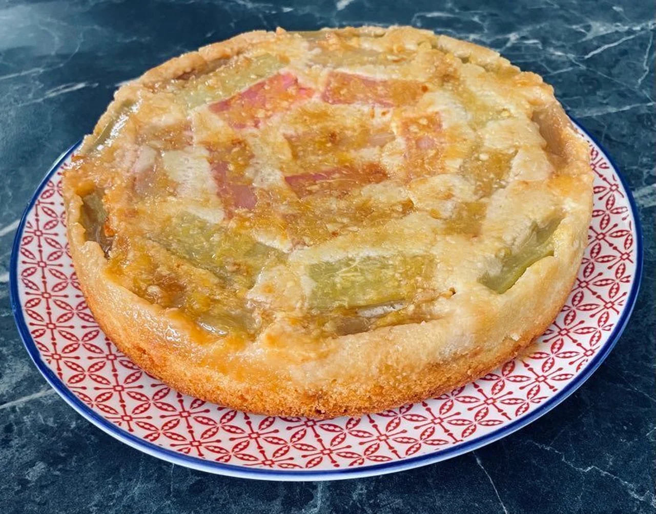 Gâteau renversé à la rhubarbe