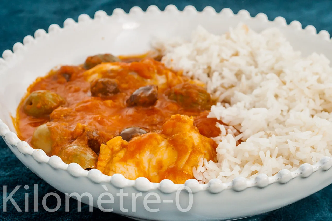 Lotte au coulis de poivrons et olives