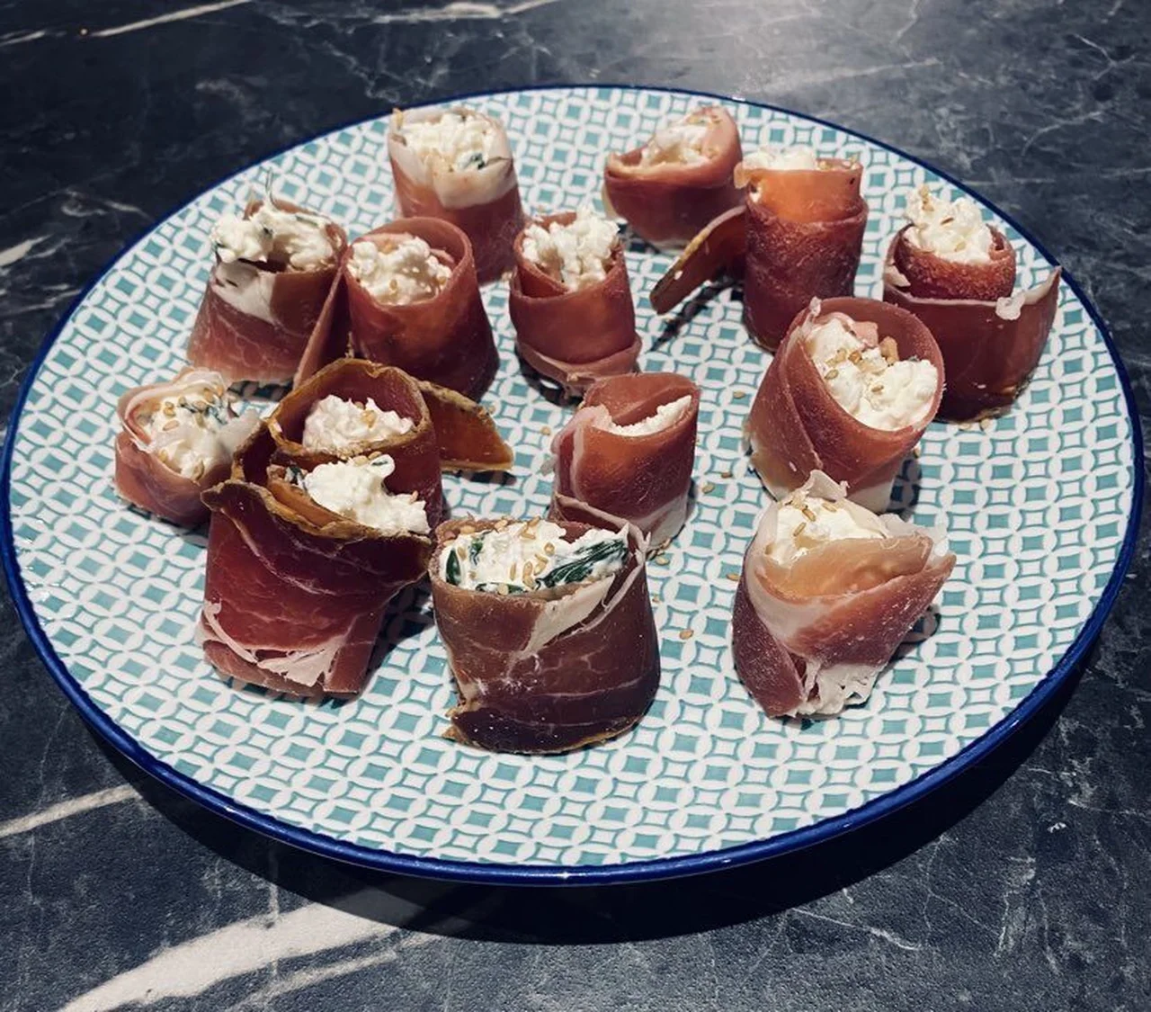 Makis au jambon cru et chèvre frais