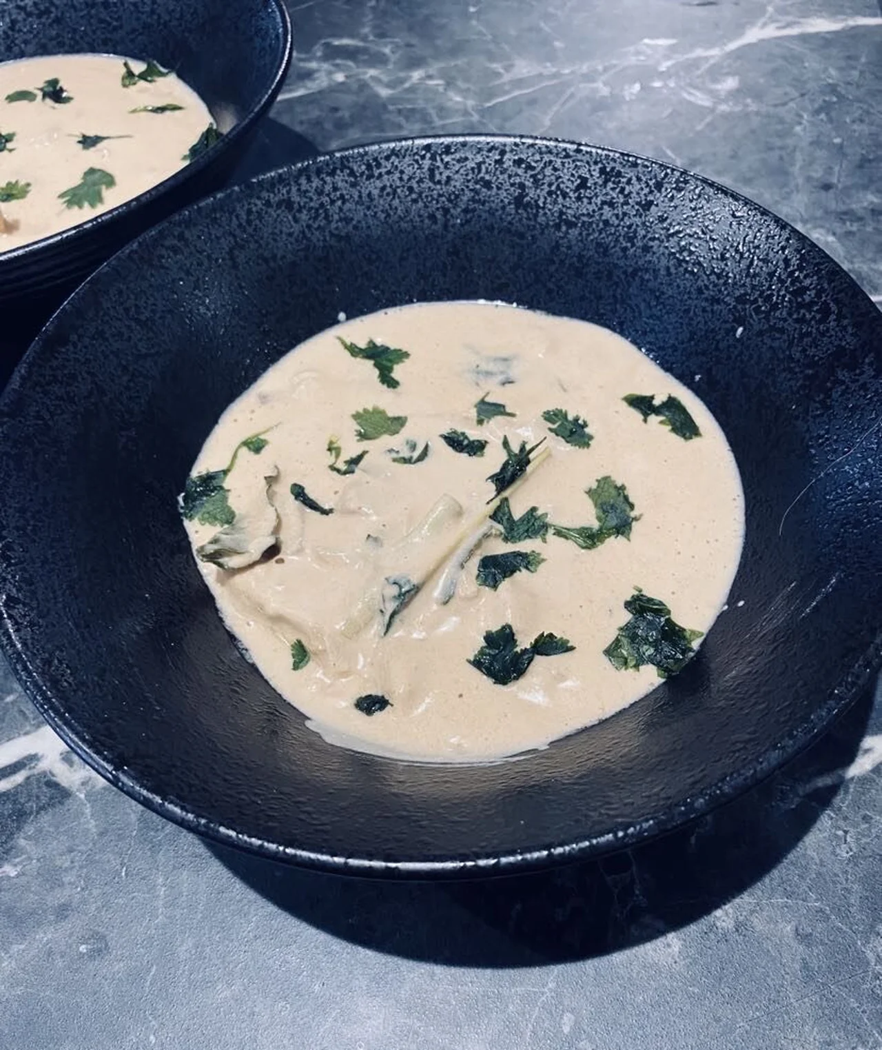 Soupe thaïlandaise au poulet Tom kha kai
