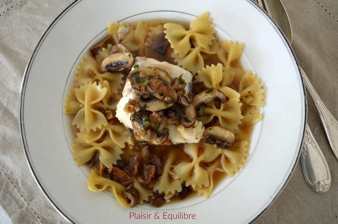 Cabillaud au bouillon de champignons
