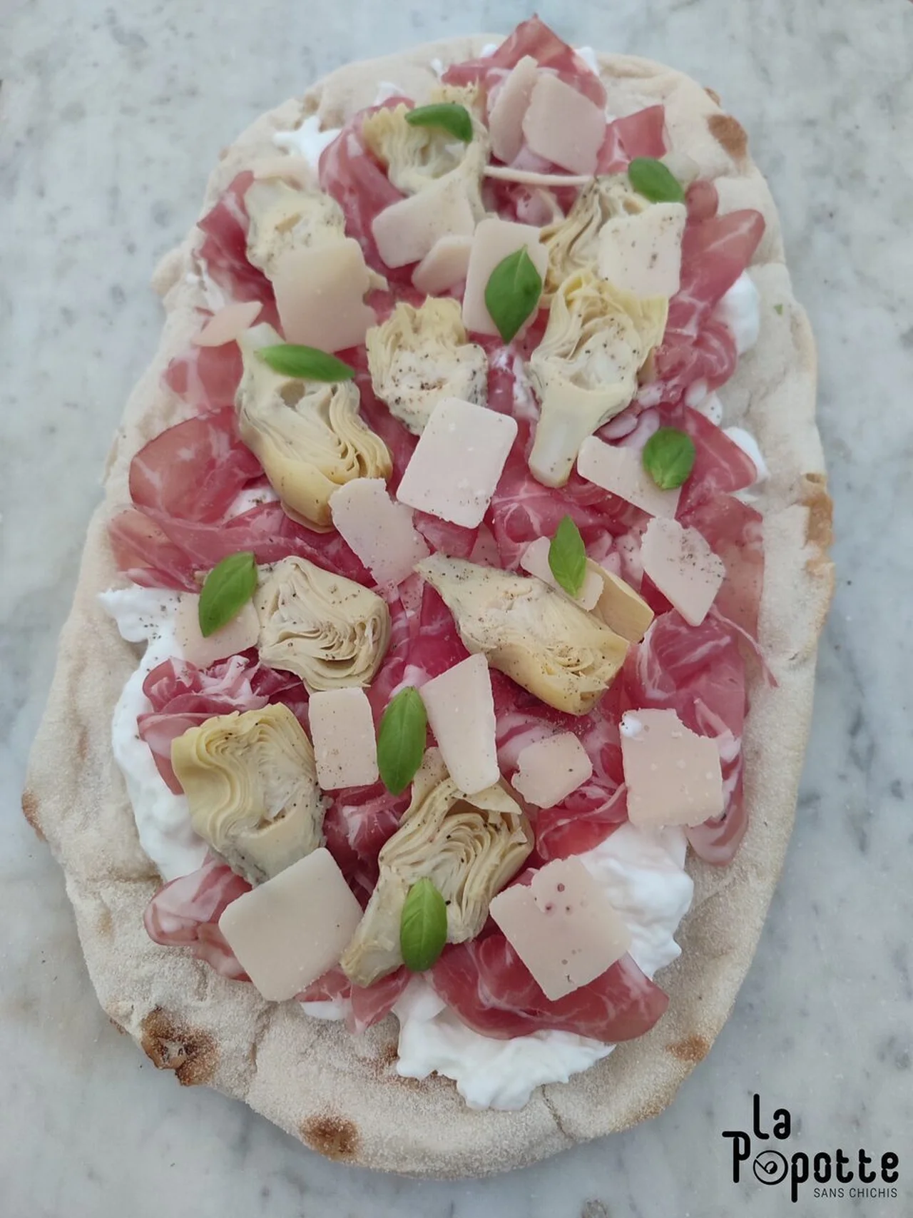 Pinsa romana coppa, burrata, artichaut
