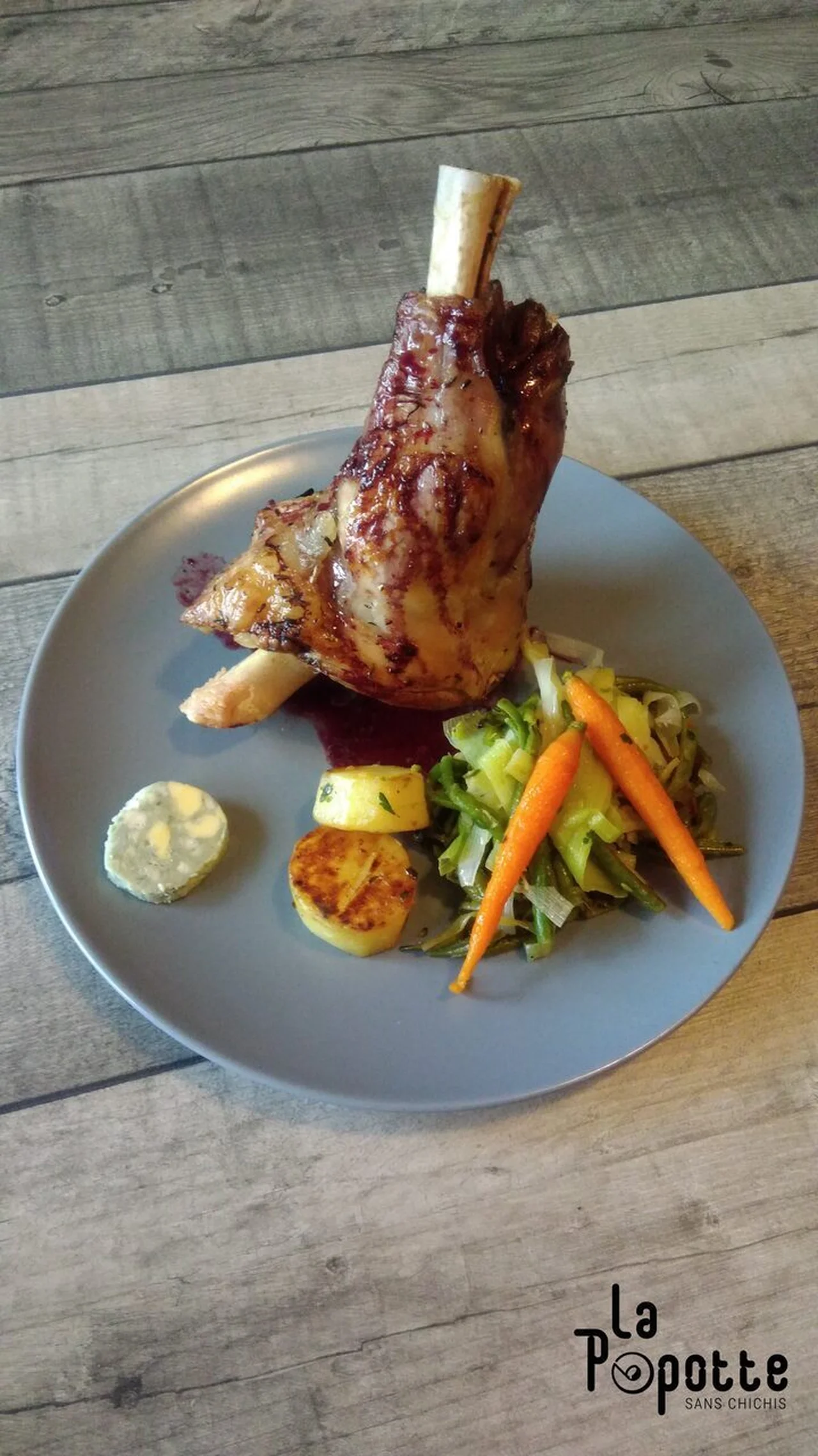 Souris d'agneau au beurre de Roquefort