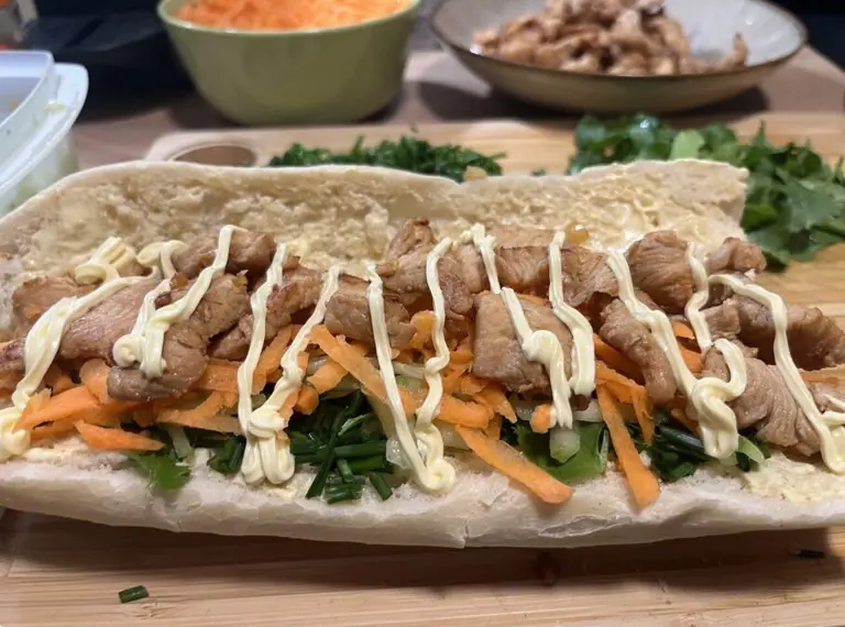 Banh Mi au poulet grillé
