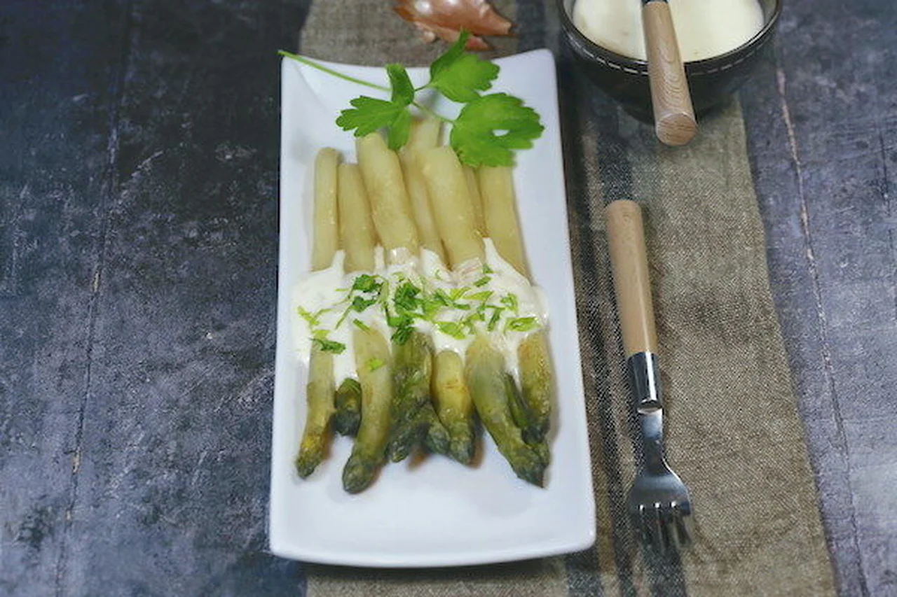 Asperges à la vigneronne