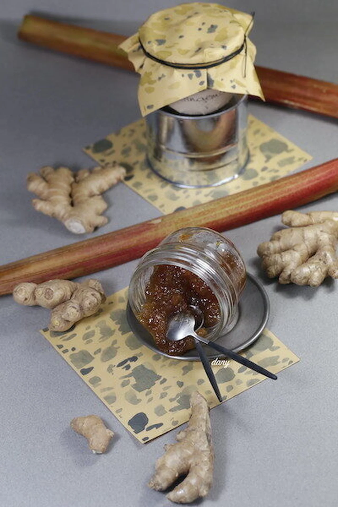 Confiture de rhubarbe au gingembre