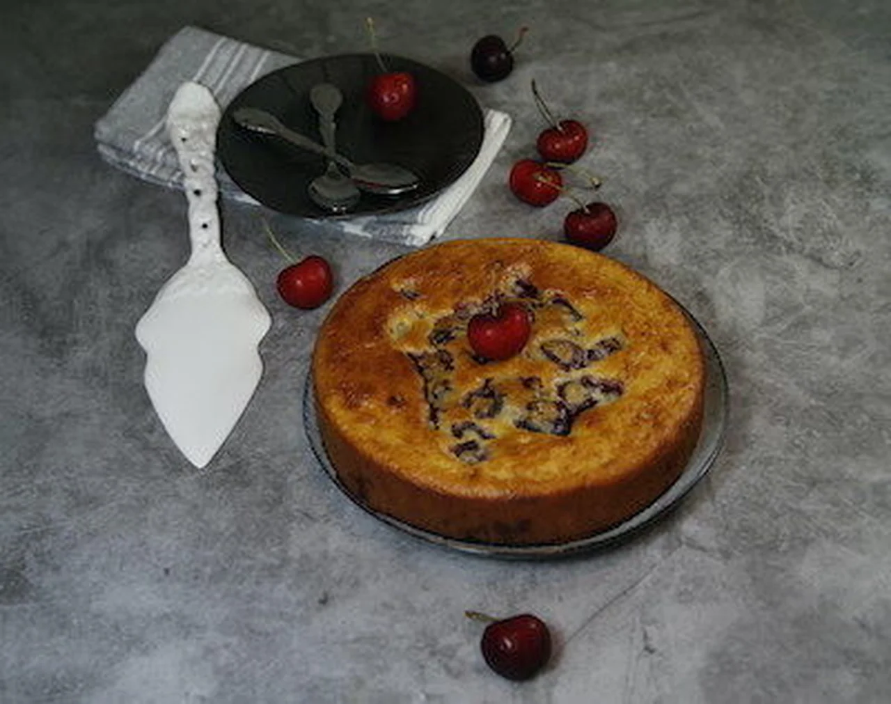 Gâteau fondant aux cerises