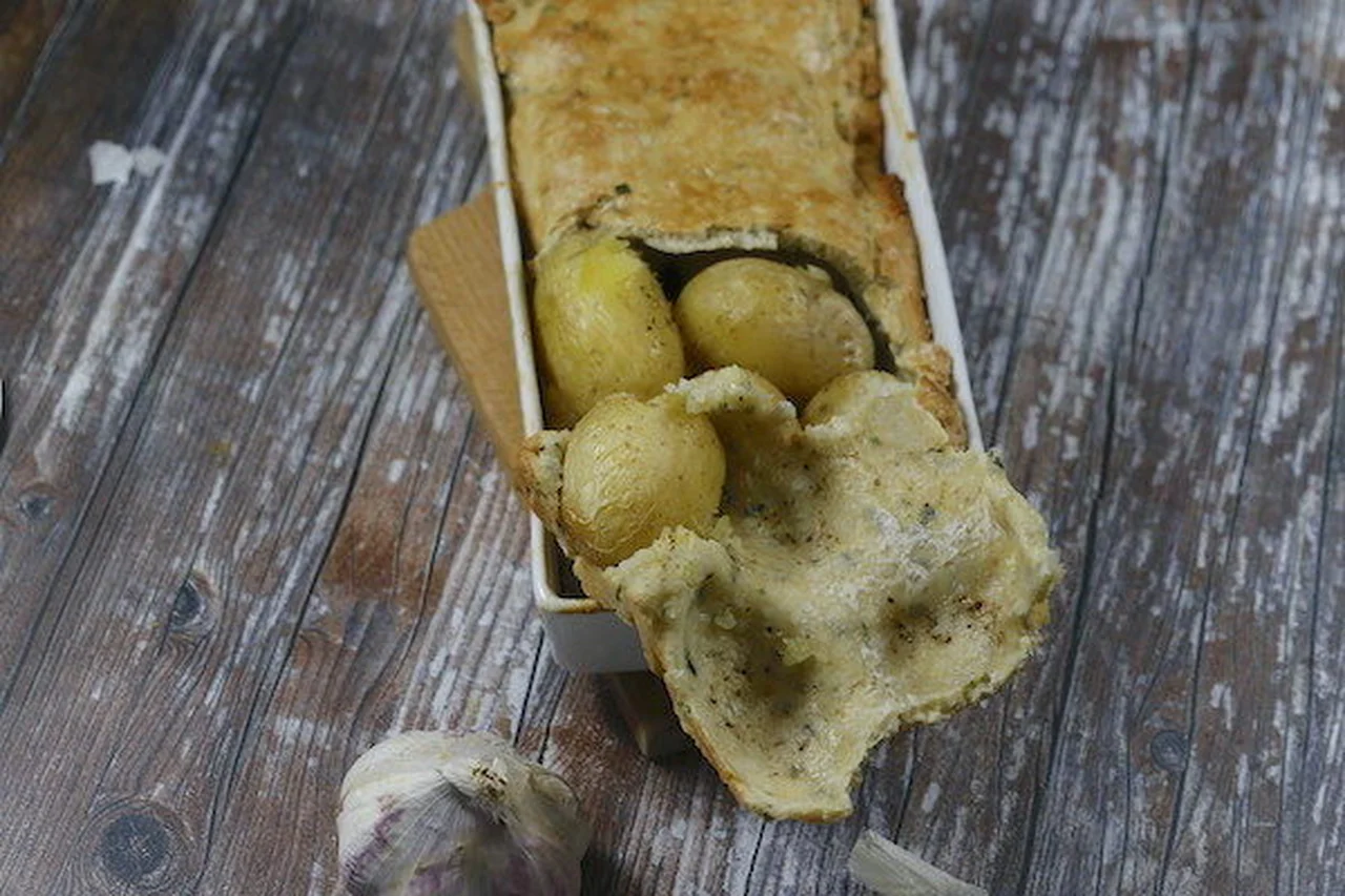 Les pommes de terre en croûte de sel