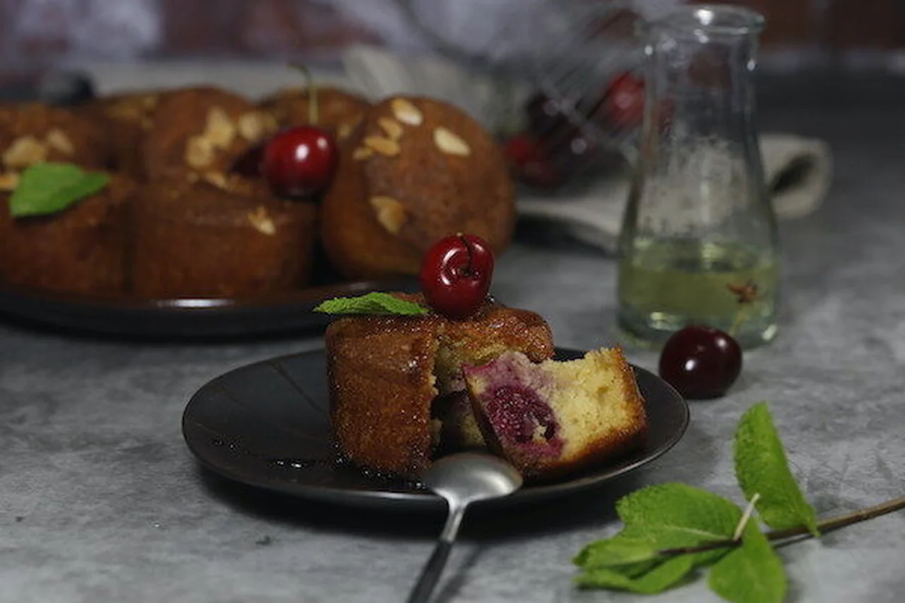 Muffins aux cerises et sirop de menthe