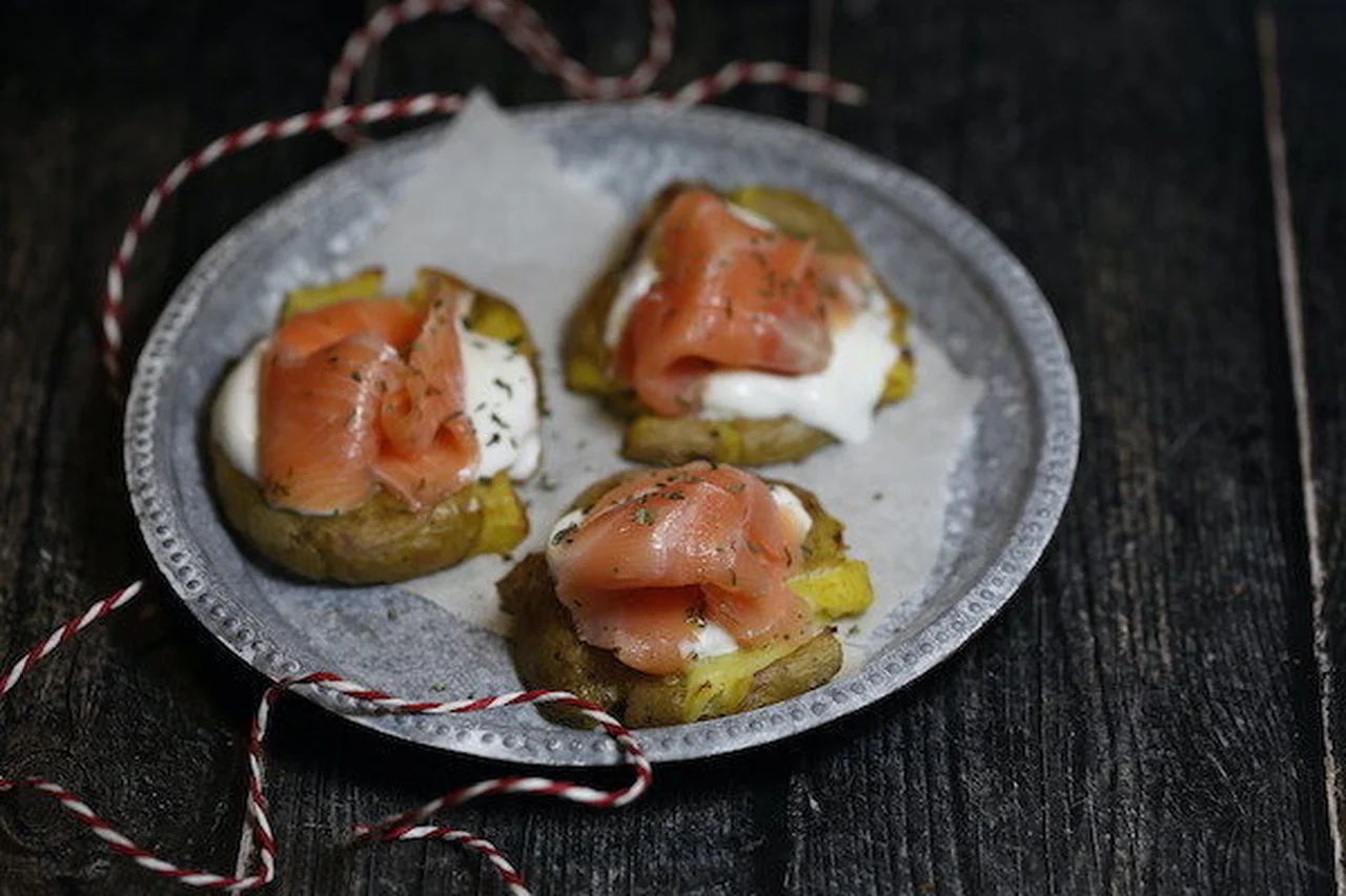 Pommes de terre tapées au saumon fumé