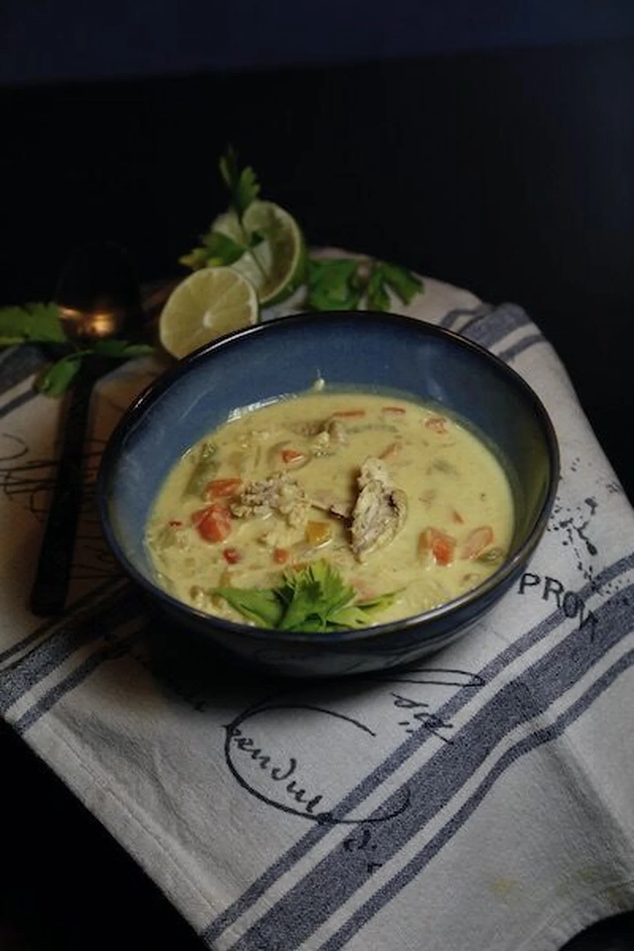 Soupe thaïe au poulet