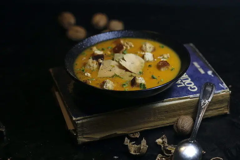 Velouté de potiron et copeaux de foie gras