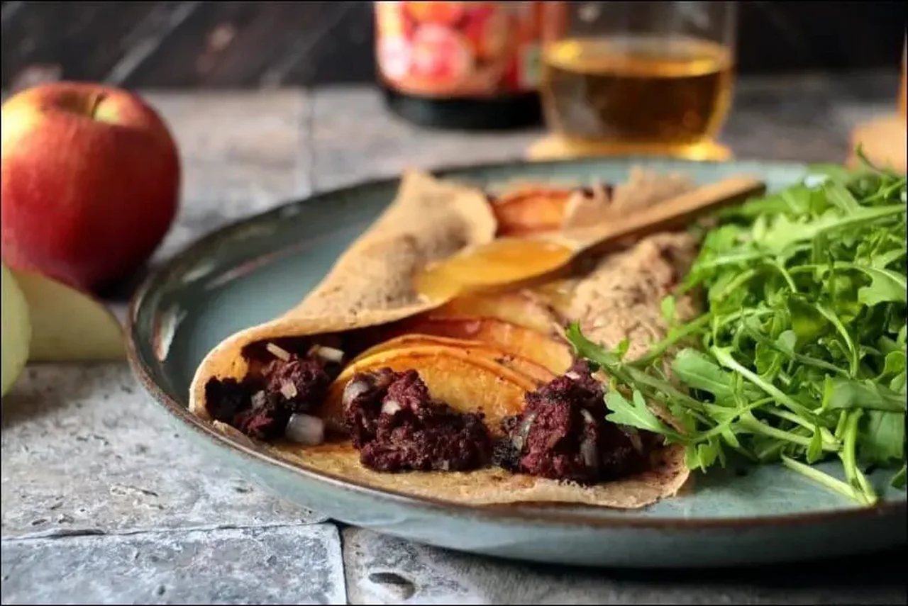 Galette bretonne au boudin noir et pommes